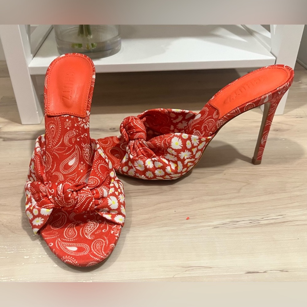 Schutz - NWOT - Lenie Fabric Sandal